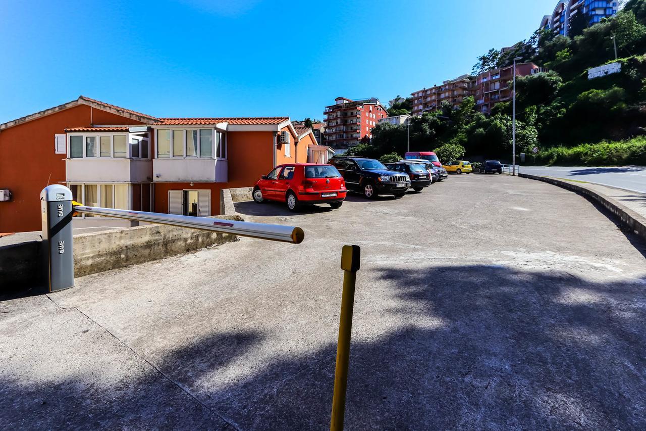 Apartment Mario บุดวา ภายนอก รูปภาพ
